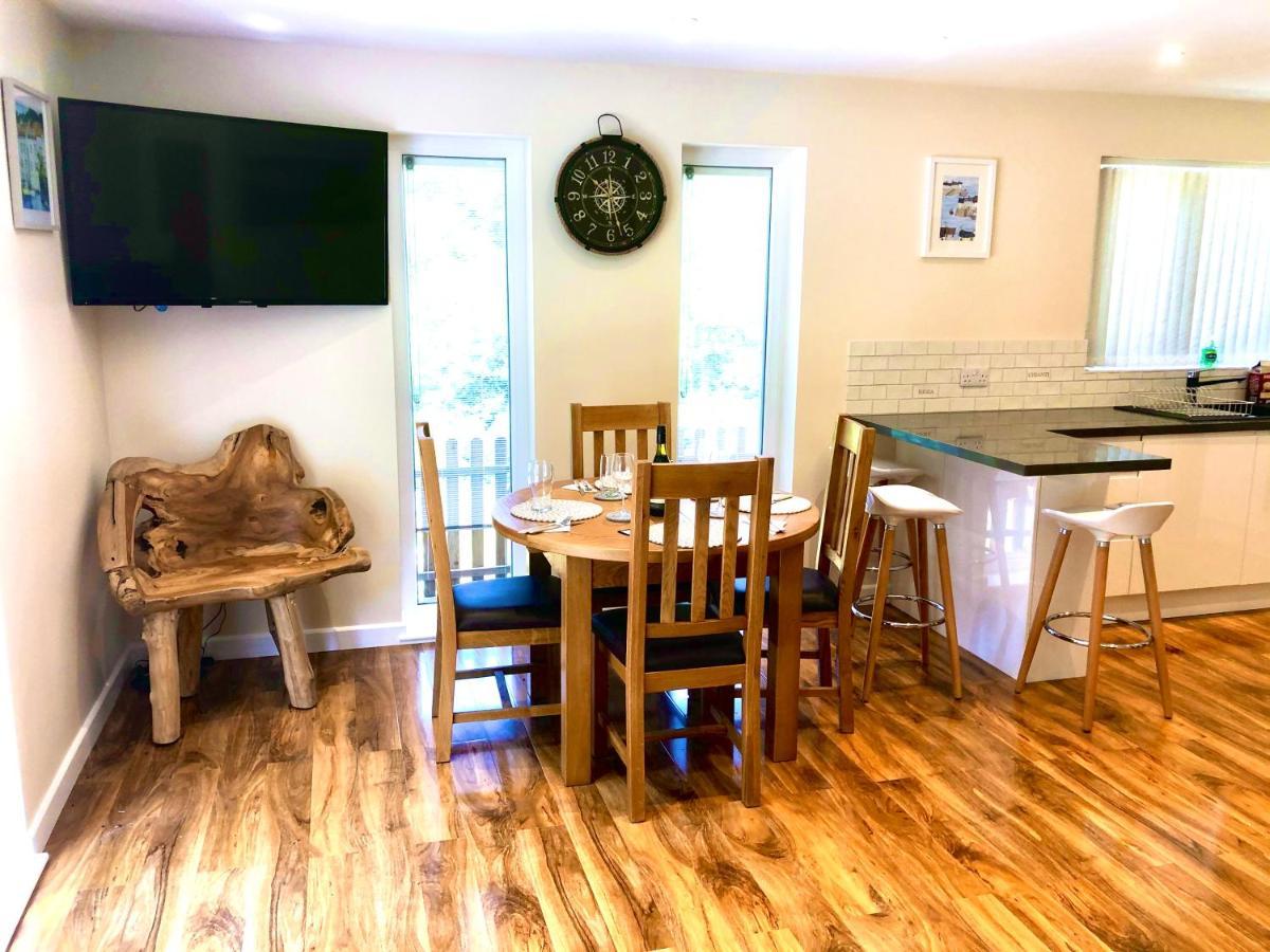 Woodley Lodge 세인트오스틀 외부 사진